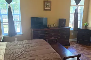 8019 Shiny Meadow Ln, Charlotte, NC 28215 - Photo 8