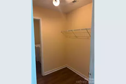 8019 Shiny Meadow Lane, Charlotte, NC 28215 - Photo 14