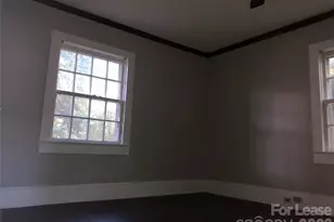408 W Charlotte Ave, Mount Holly, NC 28120 - Photo 6