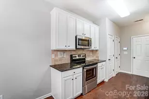 4914 Sunset Ridge Ct, Charlotte, NC 28269 - Photo 14