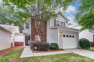 4914 Sunset Ridge Ct, Charlotte, NC 28269 - Photo 2
