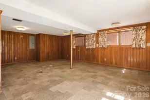 284 Chestnut St, Mars Hill, NC 28754 - Photo 28