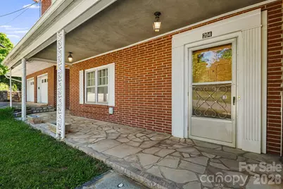 284 Chestnut Street, Mars Hill, NC 28754 - Photo 4
