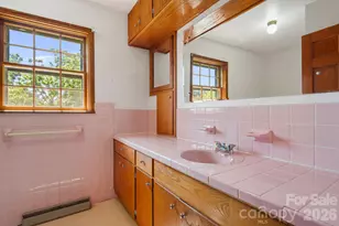 284 Chestnut St, Mars Hill, NC 28754 - Photo 22