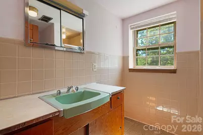 284 Chestnut Street, Mars Hill, NC 28754 - Photo 30