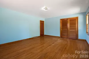 284 Chestnut St, Mars Hill, NC 28754 - Photo 26