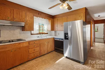 284 Chestnut Street, Mars Hill, NC 28754 - Photo 10
