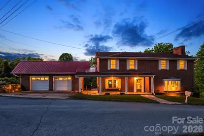 284 Chestnut Street, Mars Hill, NC 28754 - Photo 2