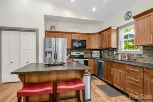 135 Half Moon Ln, Brevard, NC 28712 - Photo 18