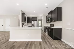 13834 Riding Hill Ave, Charlotte, NC 28213 - Photo 10