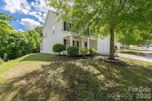 13834 Riding Hill Ave, Charlotte, NC 28213 - Photo 2