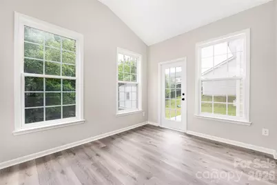13834 Riding Hill Avenue, Charlotte, NC 28213 - Photo 10