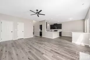 13834 Riding Hill Ave, Charlotte, NC 28213 - Photo 32