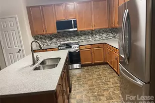 4532 Brookwood Rd, Charlotte, NC 28215 - Photo 2