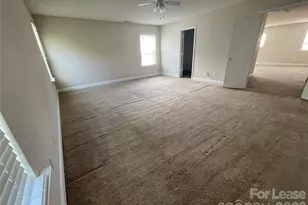 4532 Brookwood Rd, Charlotte, NC 28215 - Photo 6