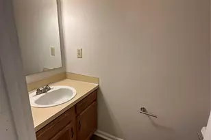 6311 Windsor Gate Ln, Charlotte, NC 28215 - Photo 10