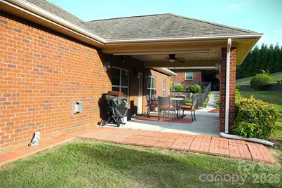2425 Winnsford Lane, Gastonia, NC 28056 - Photo 32