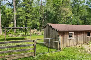 28 Cathys Cv Rd, Hendersonville, NC 28792 - Photo 40