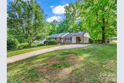 701 Hickory Hill Court, Gastonia, NC 28054 - Photo 2