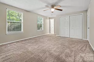 409 Vista Grande Cir, Charlotte, NC 28226 - Photo 16