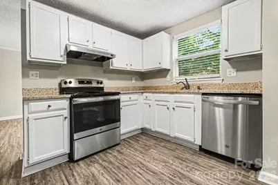 409 Vista Grande Circle, Charlotte, NC 28226 - Photo 10