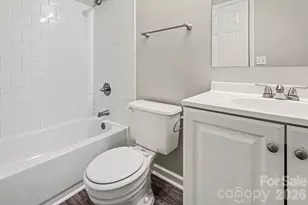409 Vista Grande Cir, Charlotte, NC 28226 - Photo 18