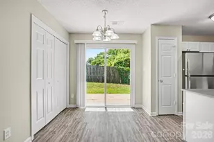 1610 Forest Stream Ct, Charlotte, NC 28213 - Photo 6