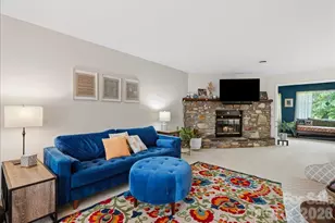 16 Woodsong Ln, Brevard, NC 28712 - Photo 2