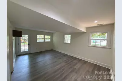 3927 Sharon View Road, Charlotte, NC 28226 - Photo 10
