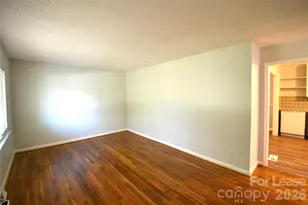 501 White Oak Ln, Matthews, NC 28104 - Photo 6