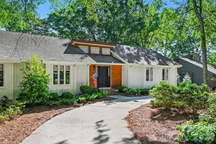 5500 McAlpine Farm Rd, Charlotte, NC 28226 - Photo 2