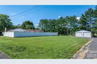 2596 Sweetbriar Circle, Lenoir, NC 28645 - Photo 40
