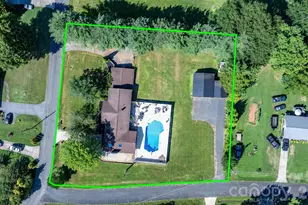 2596 Sweetbriar Cir, Lenoir, NC 28645 - Photo 4