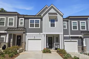 537 Madison Falls Ct, Fort Mill, SC 29708 - Photo 1