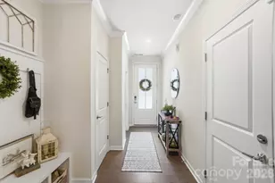 537 Madison Falls Ct, Fort Mill, SC 29708 - Photo 4