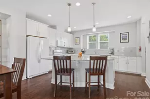 1740 Pat Garrett St, Charlotte, NC 28206 - Photo 20