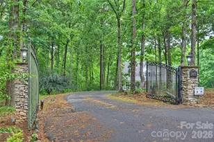 9470 Hutchinson Ln, Charlotte, NC 28216 - Photo 38