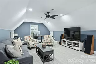 9470 Hutchinson Ln, Charlotte, NC 28216 - Photo 24