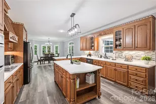 9470 Hutchinson Ln, Charlotte, NC 28216 - Photo 18