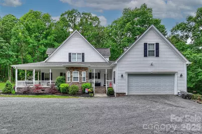 9470 Hutchinson Lane, Charlotte, NC 28216 - Photo 2