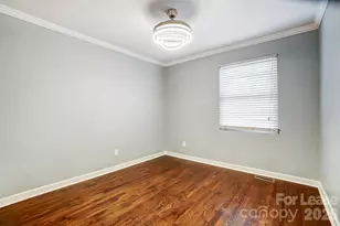 1724 Dunkirk Dr, Charlotte, NC 28203 - Photo 26