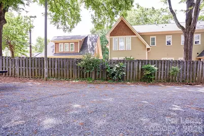 217 Circle Avenue, Charlotte, NC 28207 - Photo 6