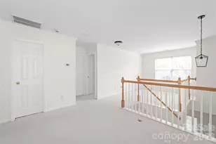 15583 Stronvar House Ln, Charlotte, NC 28277 - Photo 24