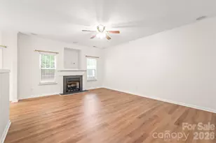 15583 Stronvar House Ln, Charlotte, NC 28277 - Photo 10