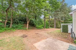 15583 Stronvar House Ln, Charlotte, NC 28277 - Photo 34