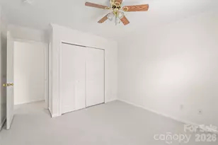 15583 Stronvar House Ln, Charlotte, NC 28277 - Photo 26