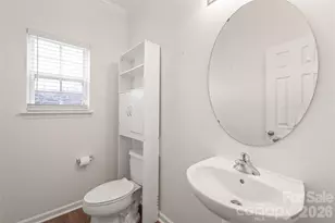 15583 Stronvar House Ln, Charlotte, NC 28277 - Photo 8