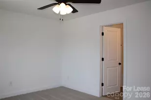 574 W Park Ave, Mooresville, NC 28115 - Photo 10