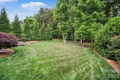 125 Lakeshore Hills Drive, Mooresville, NC 28117 - Photo 32