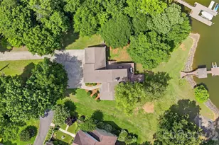 204 Bay Shore Dr, Belmont, NC 28012 - Photo 4